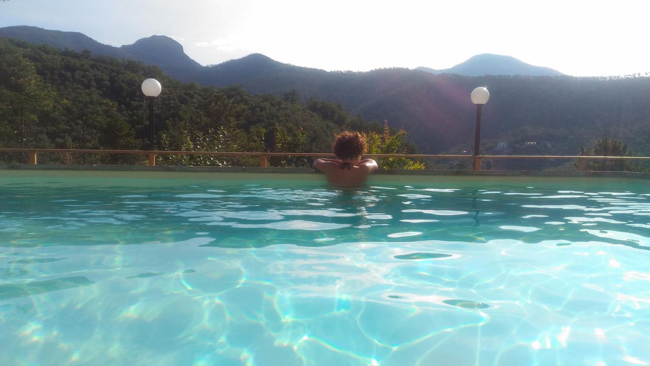 Nonno Paco Vacanze Resort Casarza Ligure Exterior foto